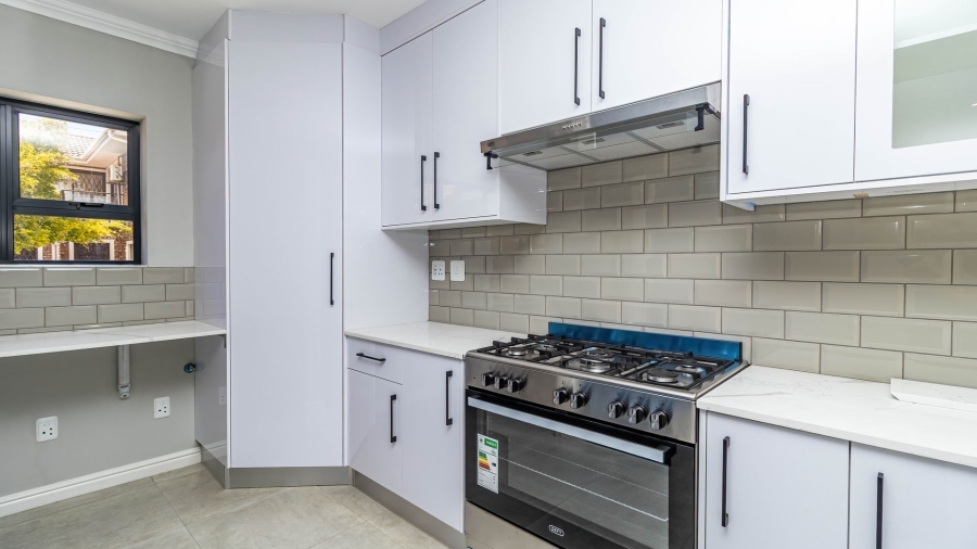 3 Bedroom Property for Sale in Fraaiuitsig Western Cape